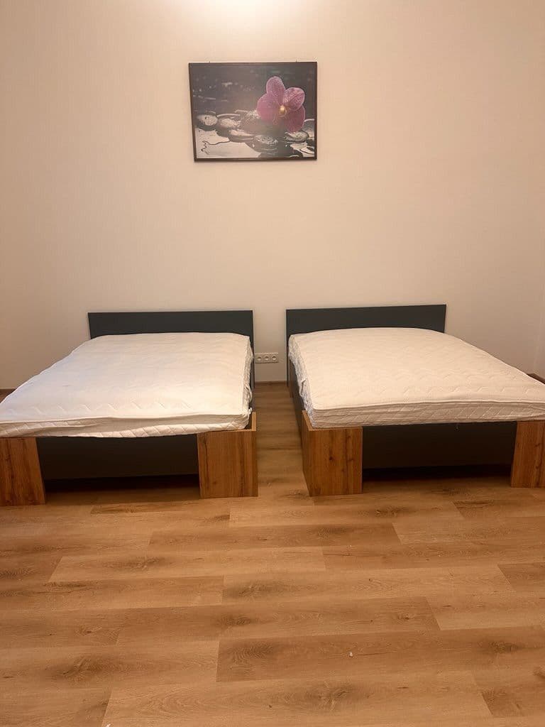 Pronájem bytu 40 m², Ječná, Praha, Praha Pronájem bytu 40 m², Ječná, Praha, Praha