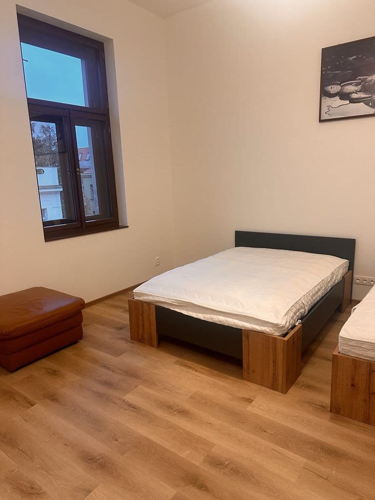 Pronájem bytu 40 m², Ječná, Praha, Praha Pronájem bytu 40 m², Ječná, Praha, Praha