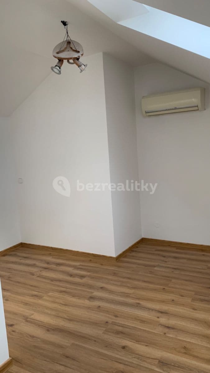 Pronájem bytu 2+1 67 m², Praha, Praha Pronájem bytu 2+1 67 m², Praha, Praha