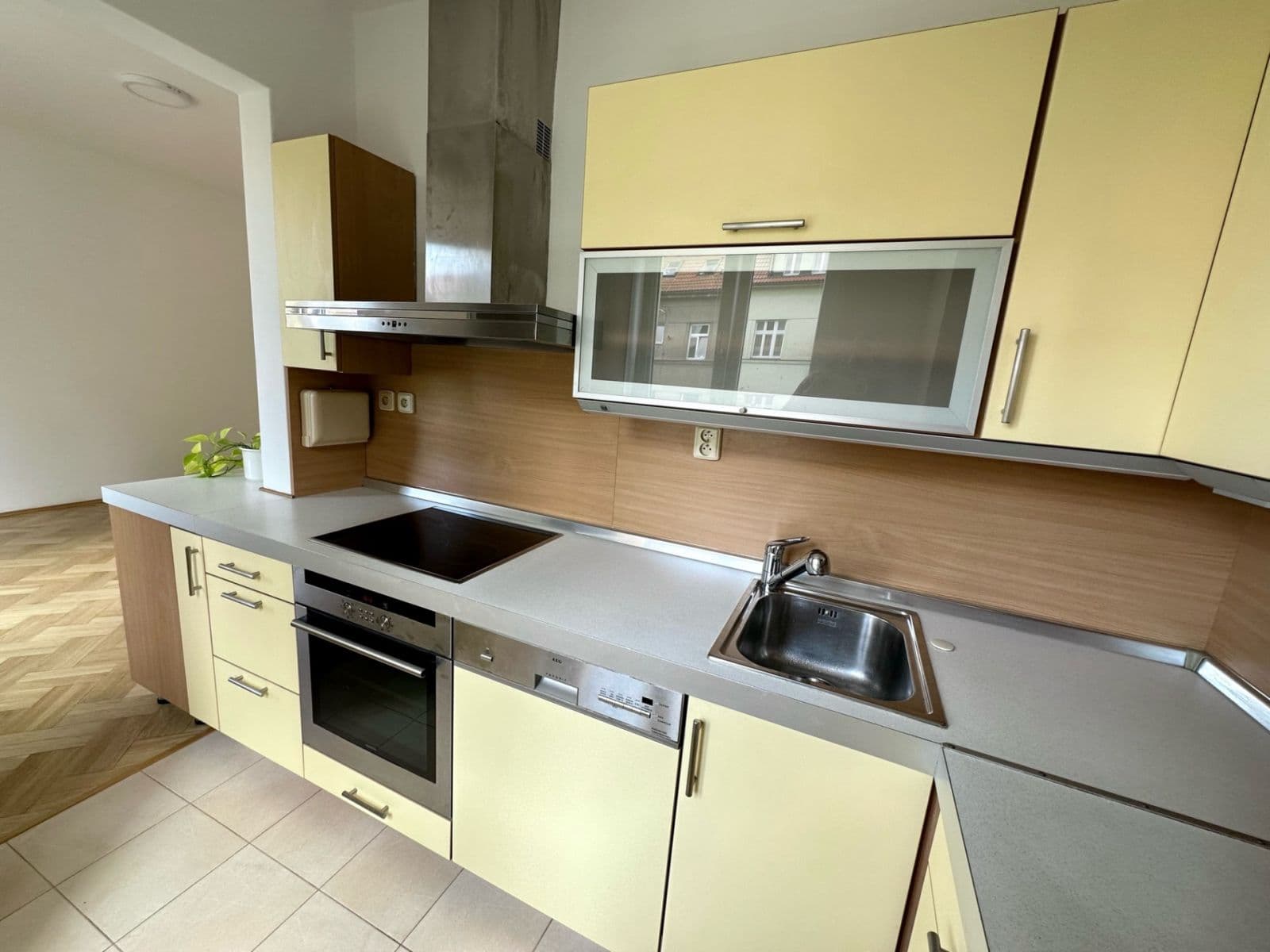 Pronájem bytu 2+kk 47 m², Na Pískách, Praha, Praha Pronájem bytu 2+kk 47 m², Na Pískách, Praha, Praha