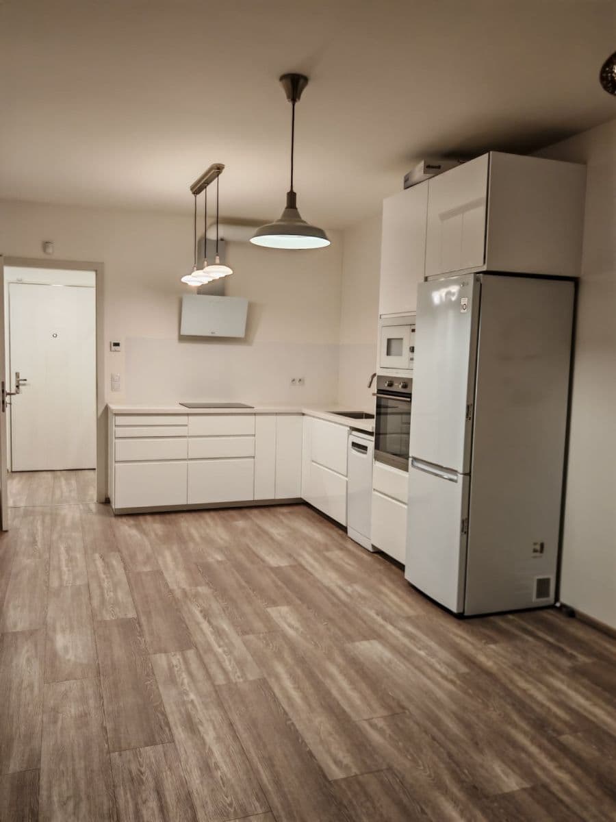 Pronájem bytu 2+kk 54 m², Vojenova, Praha, Praha Pronájem bytu 2+kk 54 m², Vojenova, Praha, Praha