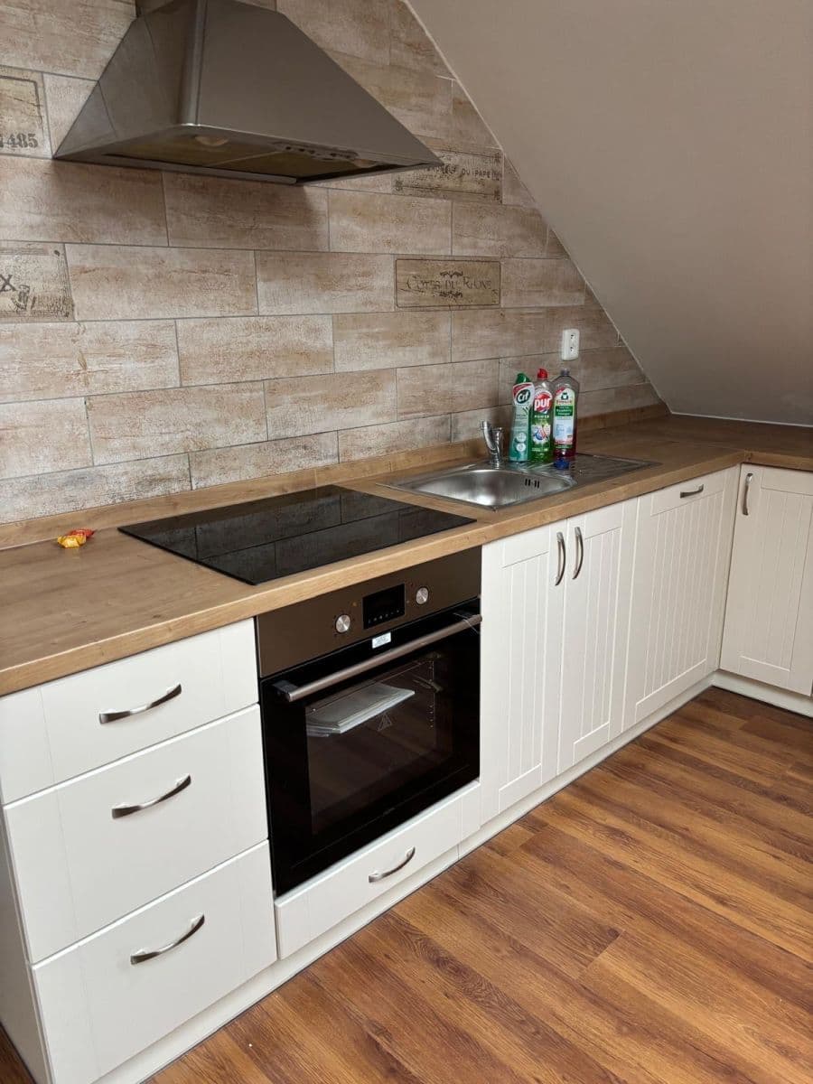 Pronájem bytu 3+kk 98 m², Na Potocích, Radnice, Plzeňský kraj Pronájem bytu 3+kk 98 m², Na Potocích, Radnice, Plzeňský kraj