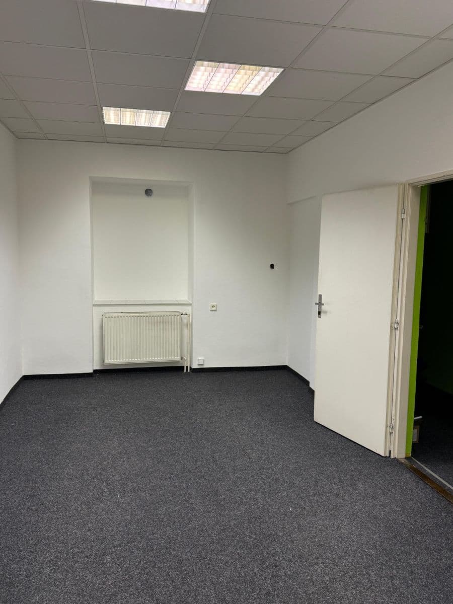 Pronájem nebytového prostoru 70 m², Koterovská, Plzeň, Plzeňský kraj Pronájem nebytového prostoru 70 m², Koterovská, Plzeň, Plzeňský kraj
