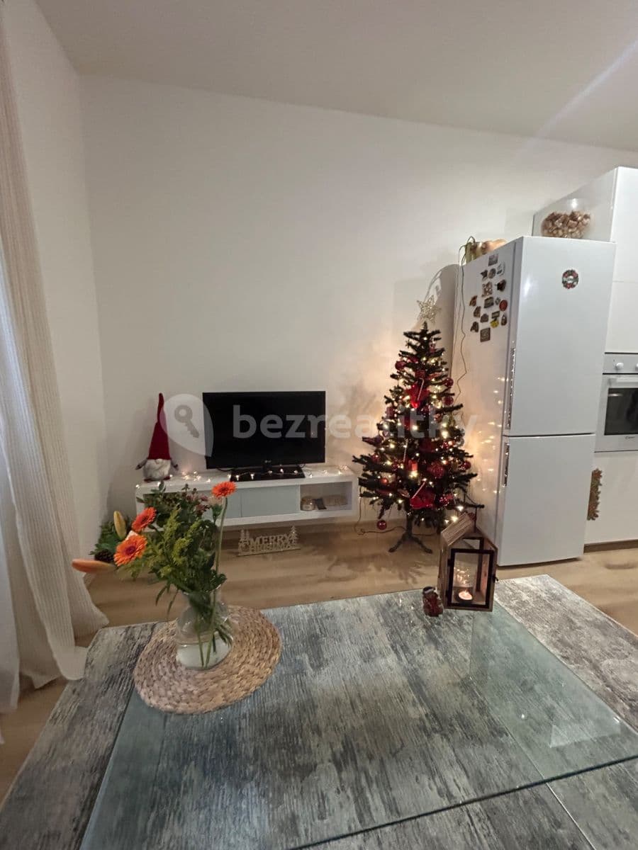 Pronájem bytu 2+kk 44 m², Pod Hájkem, Praha, Praha Pronájem bytu 2+kk 44 m², Pod Hájkem, Praha, Praha