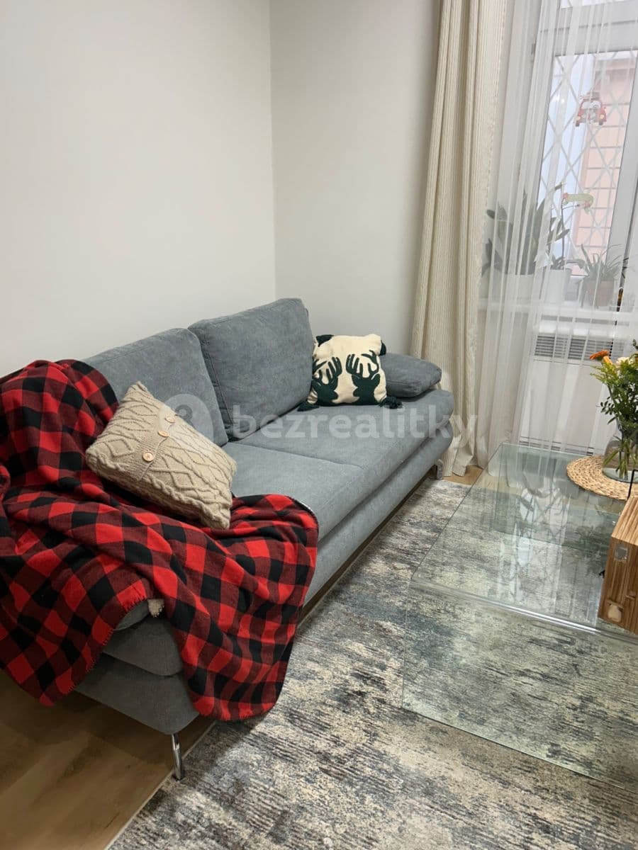 Pronájem bytu 2+kk 44 m², Pod Hájkem, Praha, Praha Pronájem bytu 2+kk 44 m², Pod Hájkem, Praha, Praha