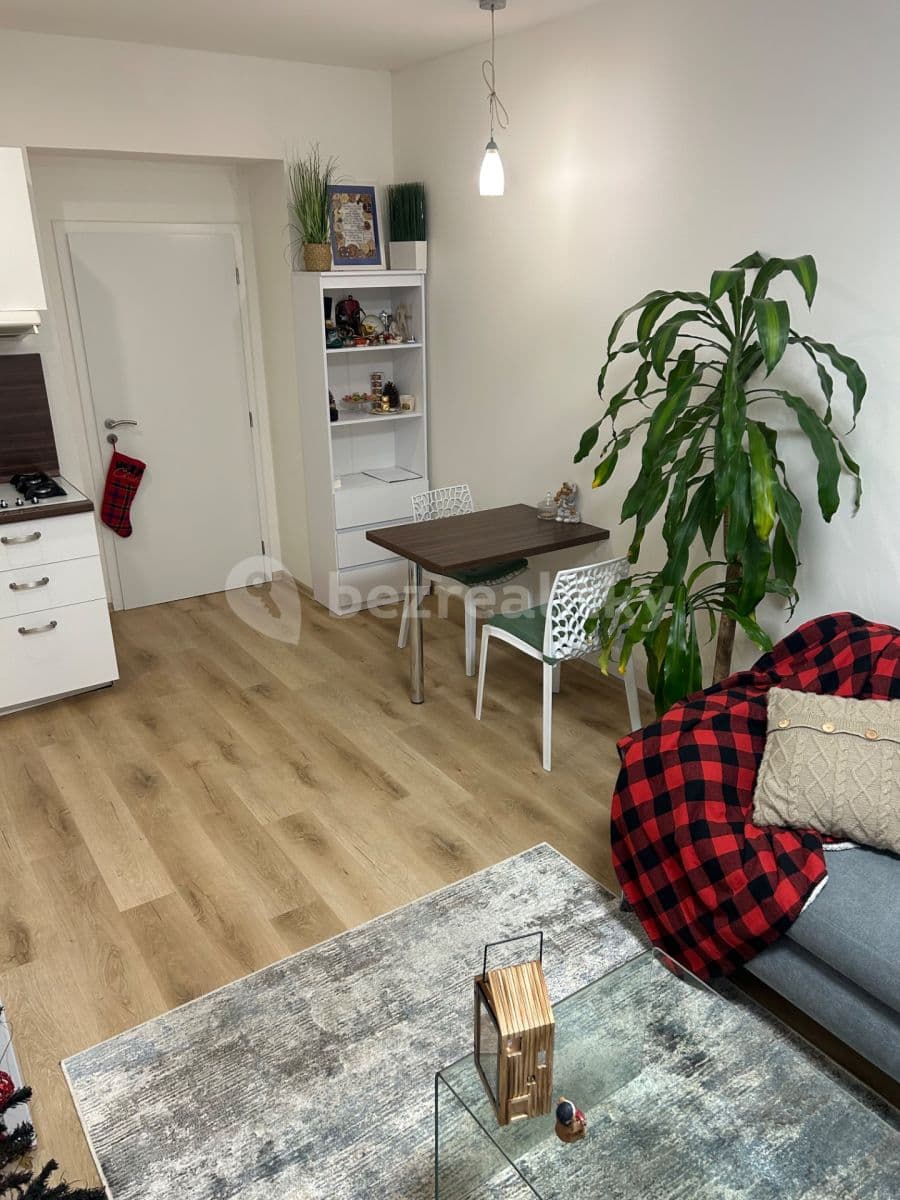Pronájem bytu 2+kk 44 m², Pod Hájkem, Praha, Praha Pronájem bytu 2+kk 44 m², Pod Hájkem, Praha, Praha