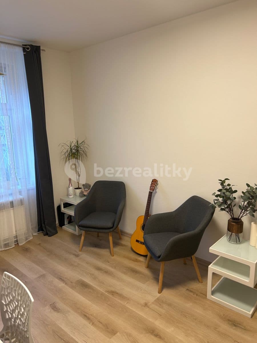 Pronájem bytu 2+kk 44 m², Pod Hájkem, Praha, Praha Pronájem bytu 2+kk 44 m², Pod Hájkem, Praha, Praha