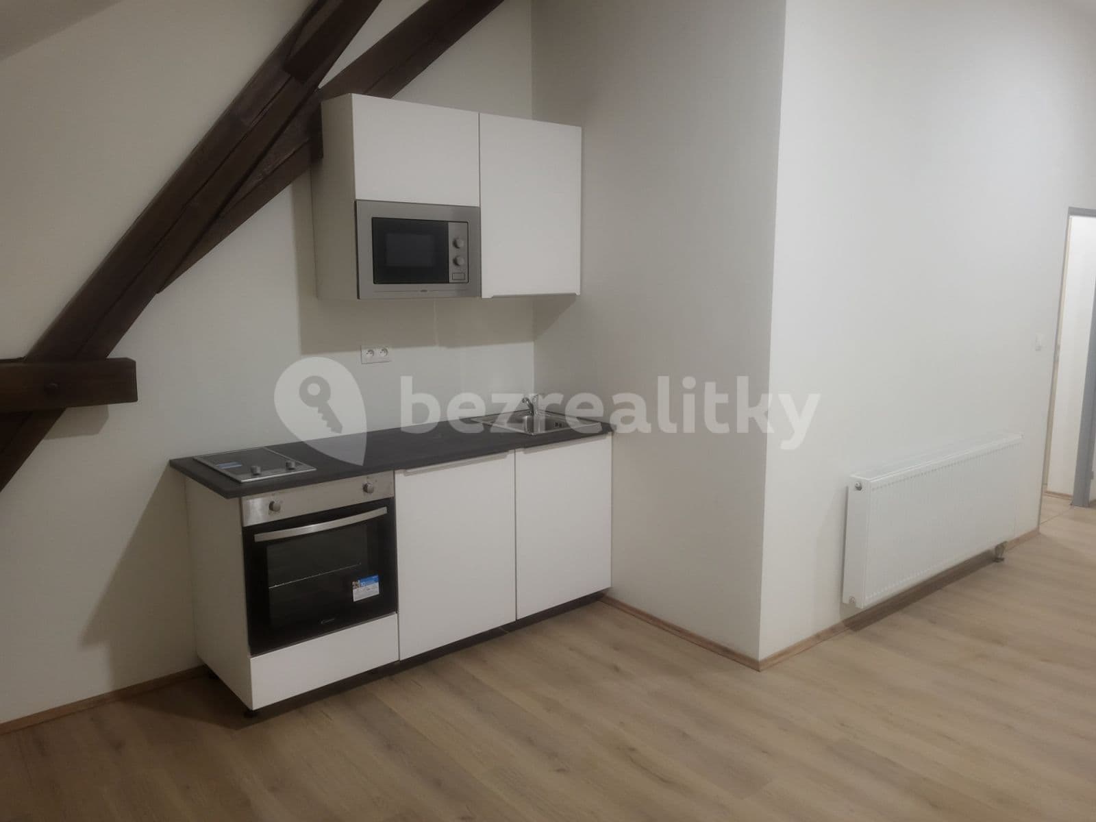 Pronájem bytu 1+kk 38 m², Netluky, Praha, Praha Pronájem bytu 1+kk 38 m², Netluky, Praha, Praha