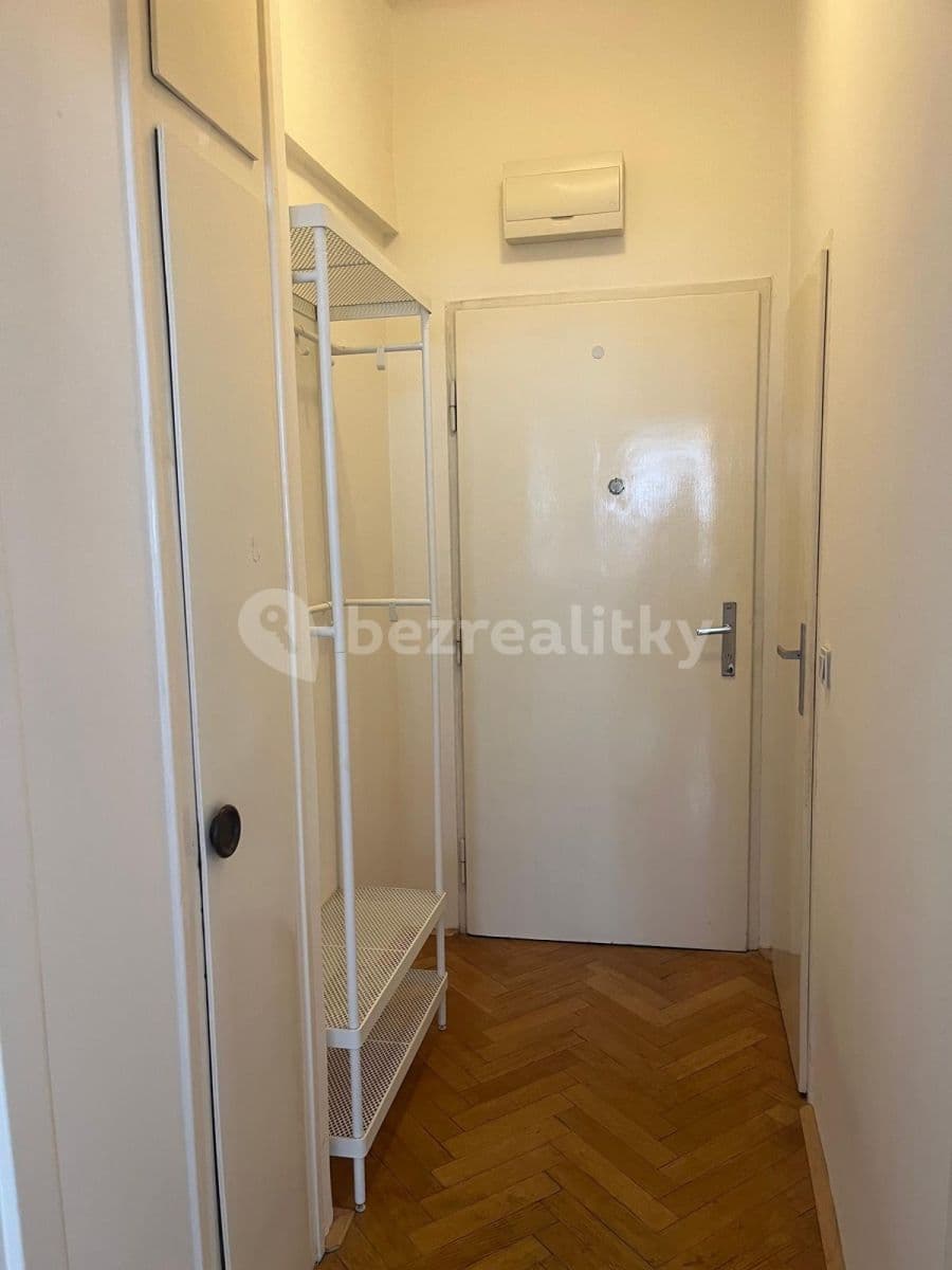 Pronájem bytu 1+kk 32 m², Donská, Praha, Praha Pronájem bytu 1+kk 32 m², Donská, Praha, Praha