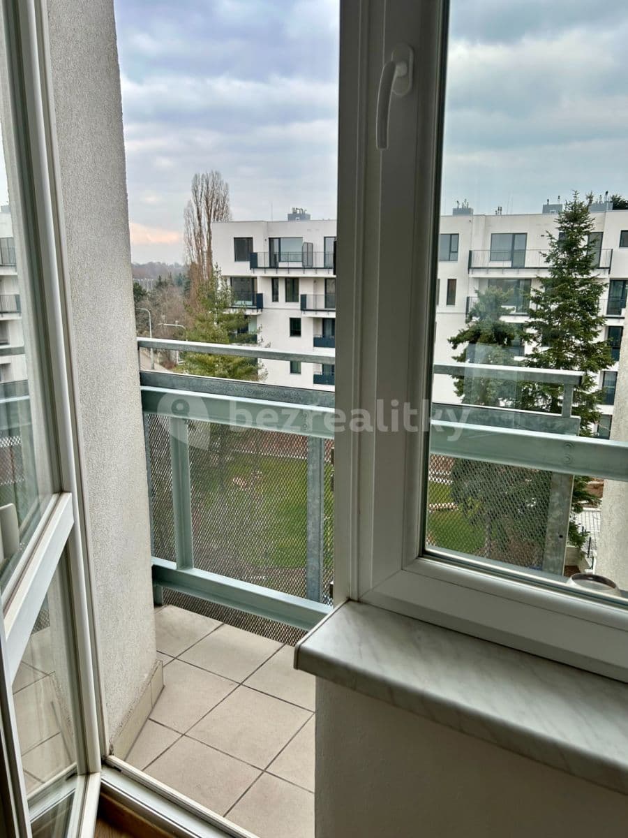 Pronájem bytu 1+kk 56 m², Hornoměcholupská, Praha, Praha Pronájem bytu 1+kk 56 m², Hornoměcholupská, Praha, Praha