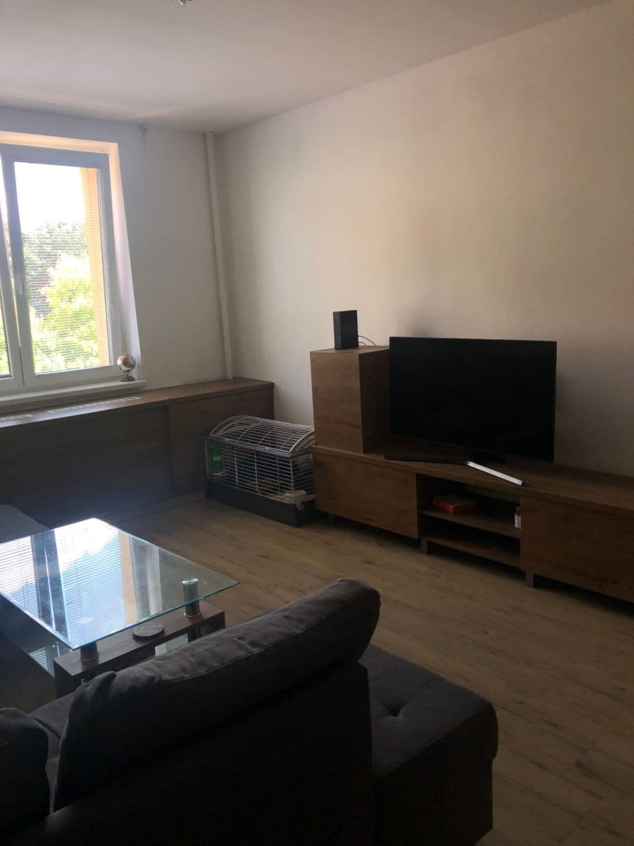 Pronájem bytu 2+kk 53 m², Macanova, Pardubice, Pardubický kraj Pronájem bytu 2+kk 53 m², Macanova, Pardubice, Pardubický kraj