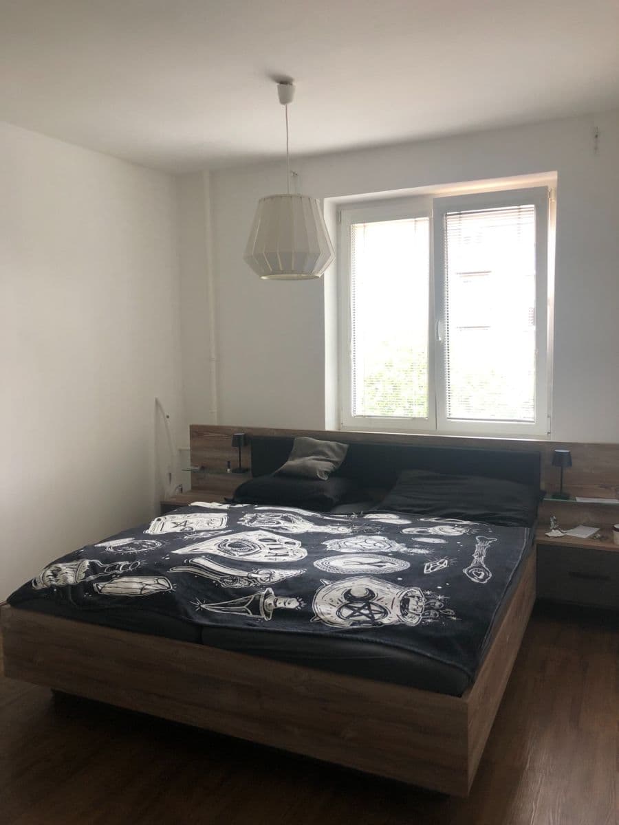 Pronájem bytu 2+kk 53 m², Macanova, Pardubice, Pardubický kraj Pronájem bytu 2+kk 53 m², Macanova, Pardubice, Pardubický kraj