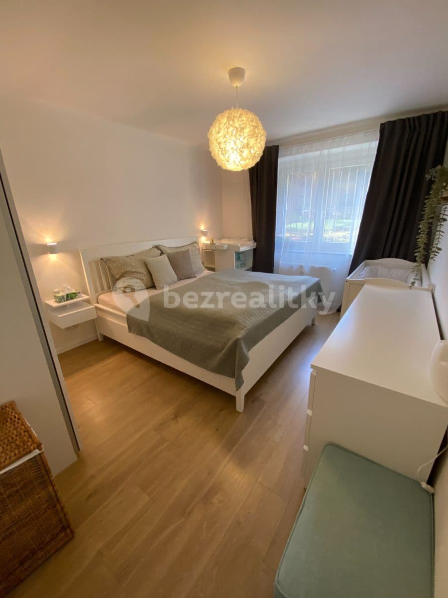 Pronájem bytu 2+kk 50 m², Jeremenkova, Praha, Praha Pronájem bytu 2+kk 50 m², Jeremenkova, Praha, Praha