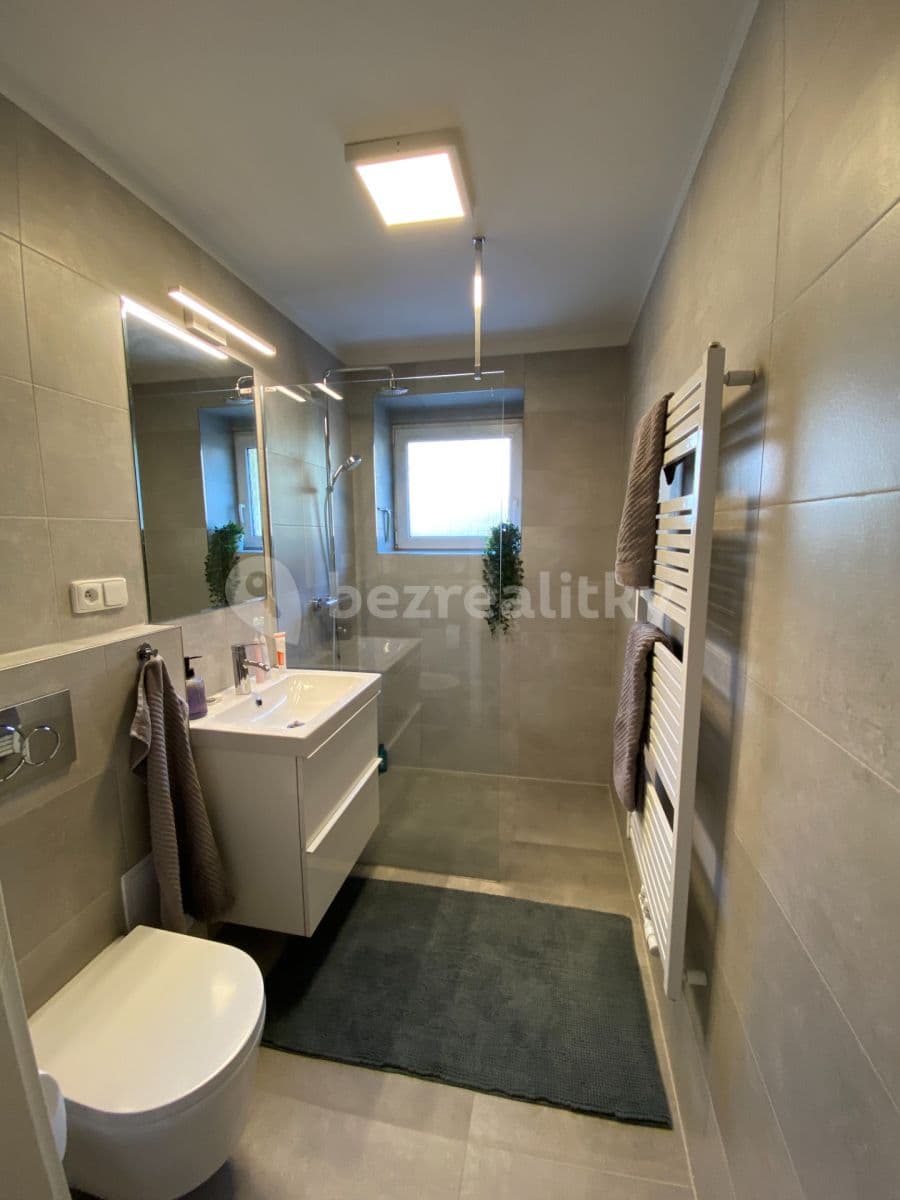 Pronájem bytu 2+kk 50 m², Jeremenkova, Praha, Praha Pronájem bytu 2+kk 50 m², Jeremenkova, Praha, Praha