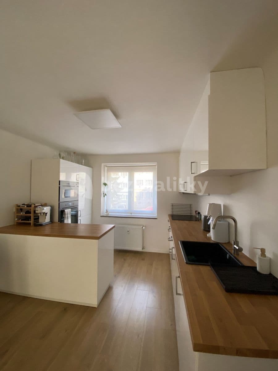 Pronájem bytu 2+kk 50 m², Jeremenkova, Praha, Praha Pronájem bytu 2+kk 50 m², Jeremenkova, Praha, Praha