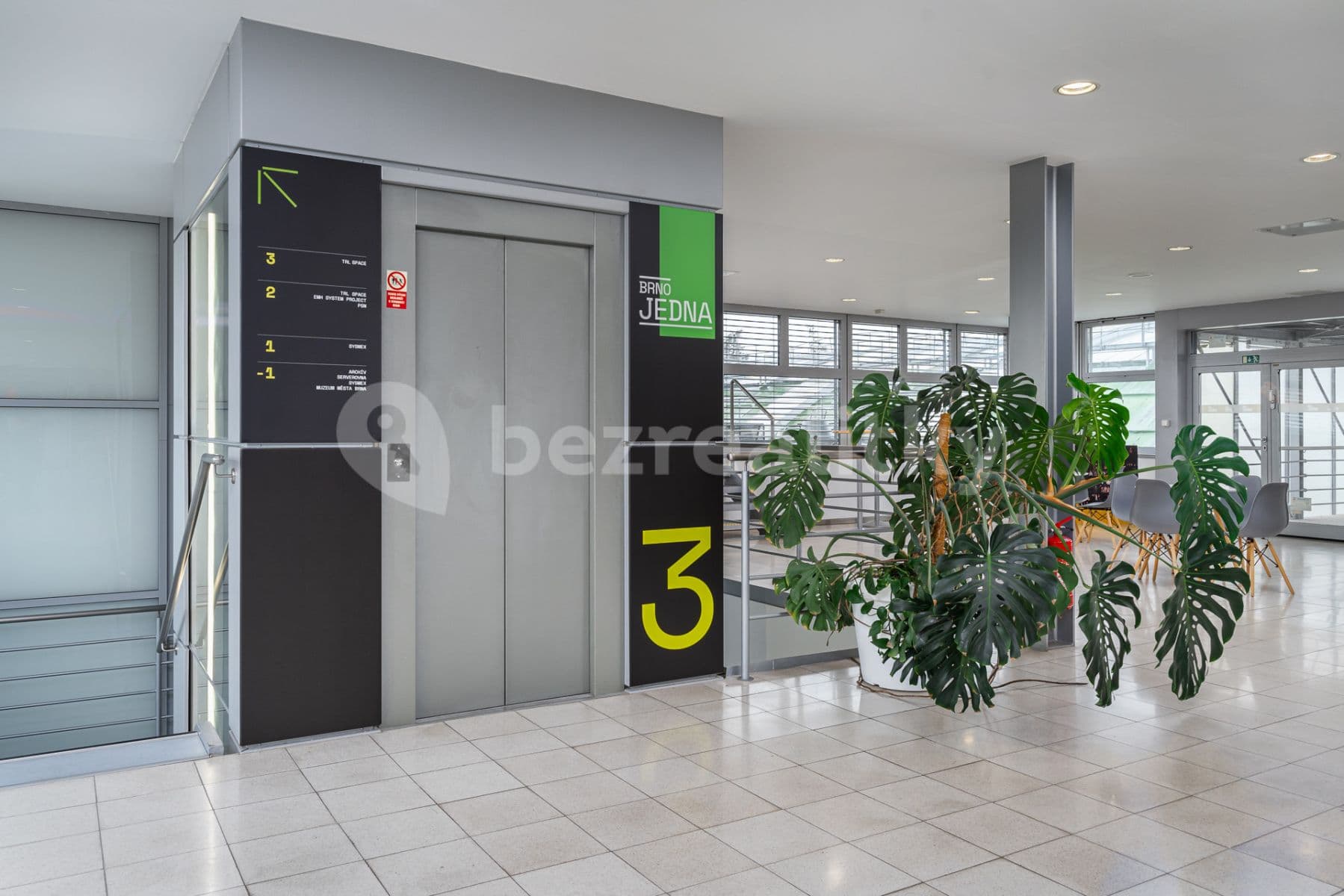 Pronájem kanceláře 450 m², Plynárenská, Brno, Jihomoravský kraj Pronájem kanceláře 450 m², Plynárenská, Brno, Jihomoravský kraj