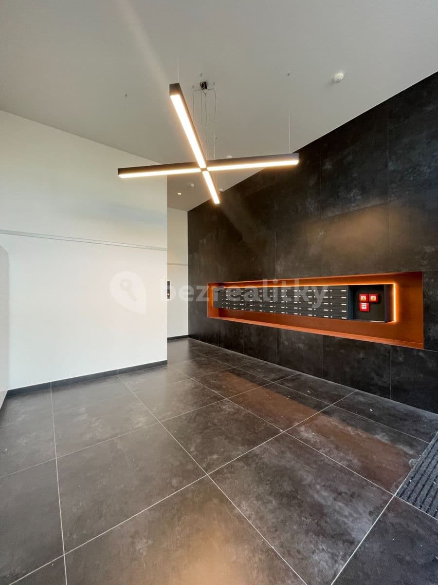 Pronájem bytu 1+kk 36 m², Střídavá, Praha, Praha Pronájem bytu 1+kk 36 m², Střídavá, Praha, Praha