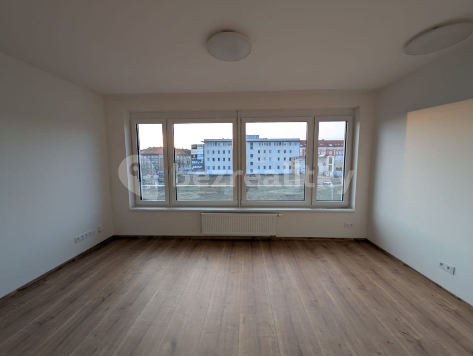 Pronájem bytu 1+kk 36 m², Střídavá, Praha, Praha Pronájem bytu 1+kk 36 m², Střídavá, Praha, Praha