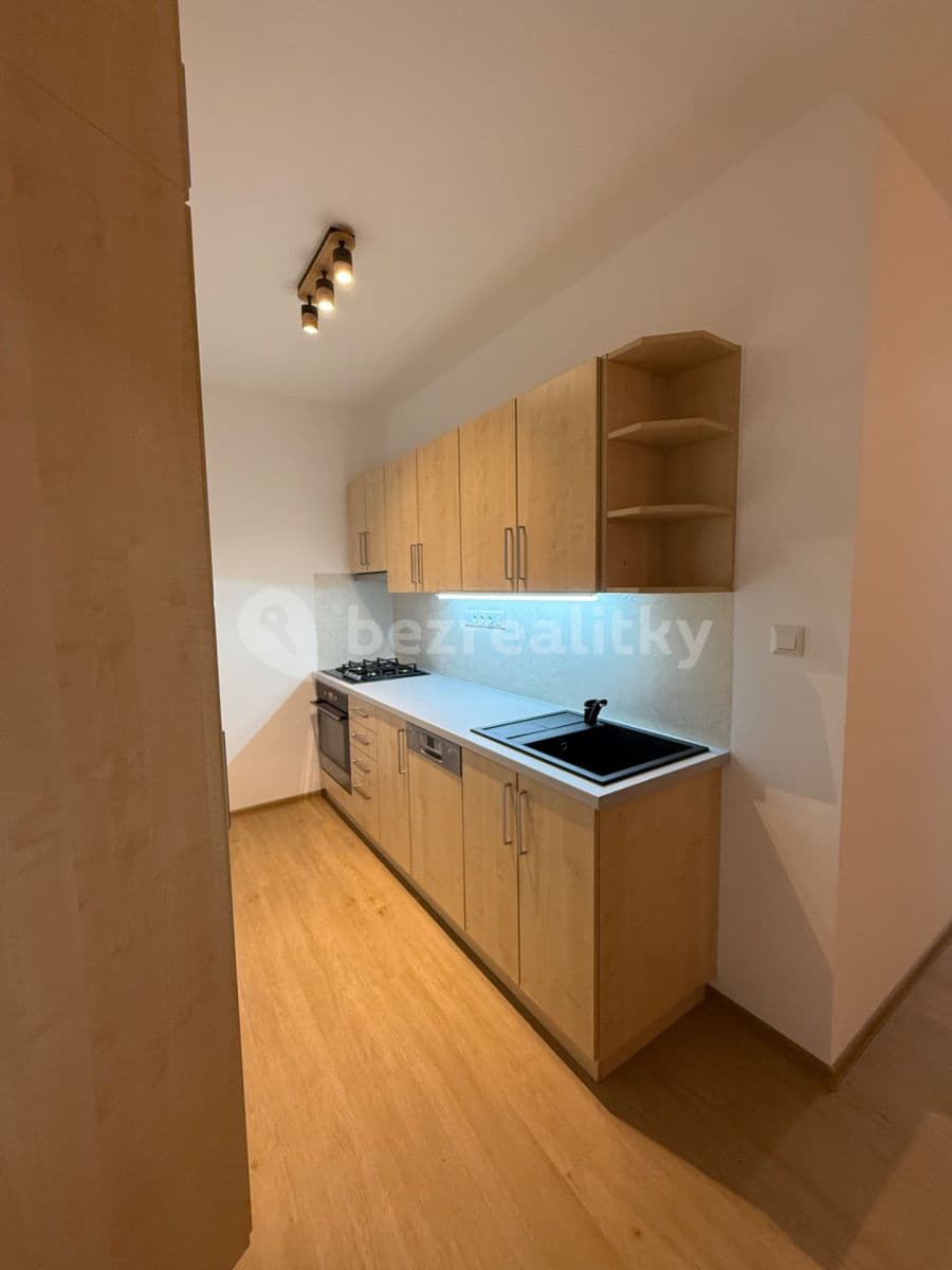 Pronájem bytu 4+kk 90 m², Škroupova, Hradec Králové, Královéhradecký kraj Pronájem bytu 4+kk 90 m², Škroupova, Hradec Králové, Královéhradecký kraj