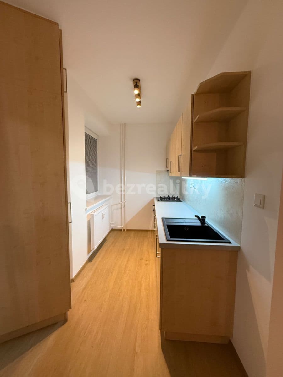 Pronájem bytu 4+kk 90 m², Škroupova, Hradec Králové, Královéhradecký kraj Pronájem bytu 4+kk 90 m², Škroupova, Hradec Králové, Královéhradecký kraj