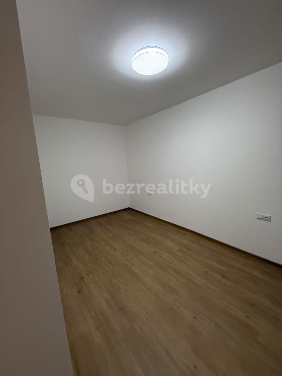 Pronájem bytu 4+kk 90 m², Škroupova, Hradec Králové, Královéhradecký kraj Pronájem bytu 4+kk 90 m², Škroupova, Hradec Králové, Královéhradecký kraj