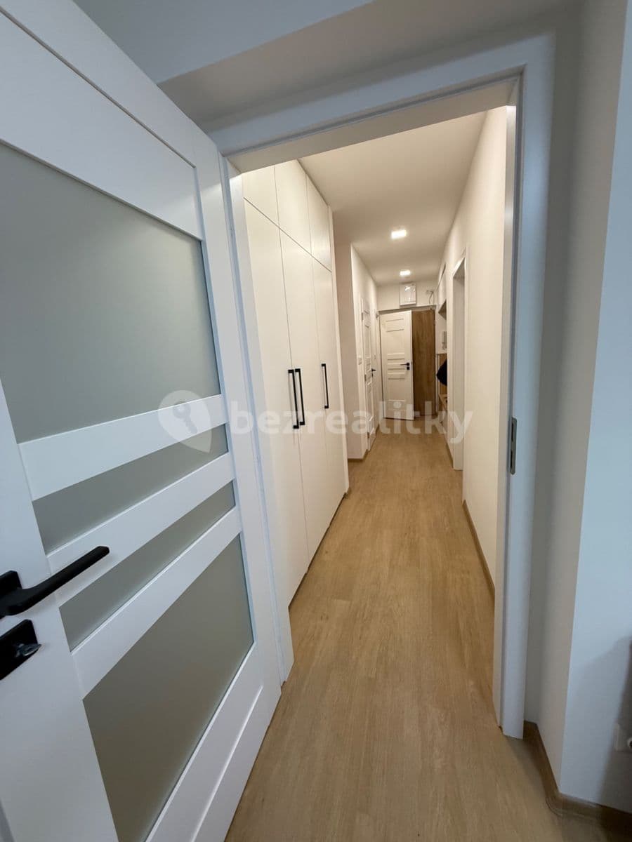 Pronájem bytu 4+kk 90 m², Škroupova, Hradec Králové, Královéhradecký kraj Pronájem bytu 4+kk 90 m², Škroupova, Hradec Králové, Královéhradecký kraj