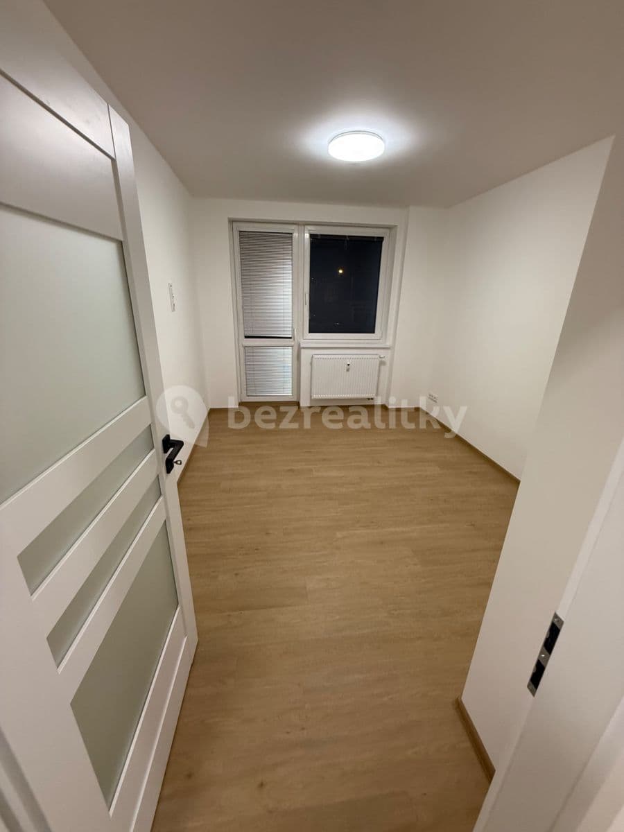 Pronájem bytu 4+kk 90 m², Škroupova, Hradec Králové, Královéhradecký kraj Pronájem bytu 4+kk 90 m², Škroupova, Hradec Králové, Královéhradecký kraj