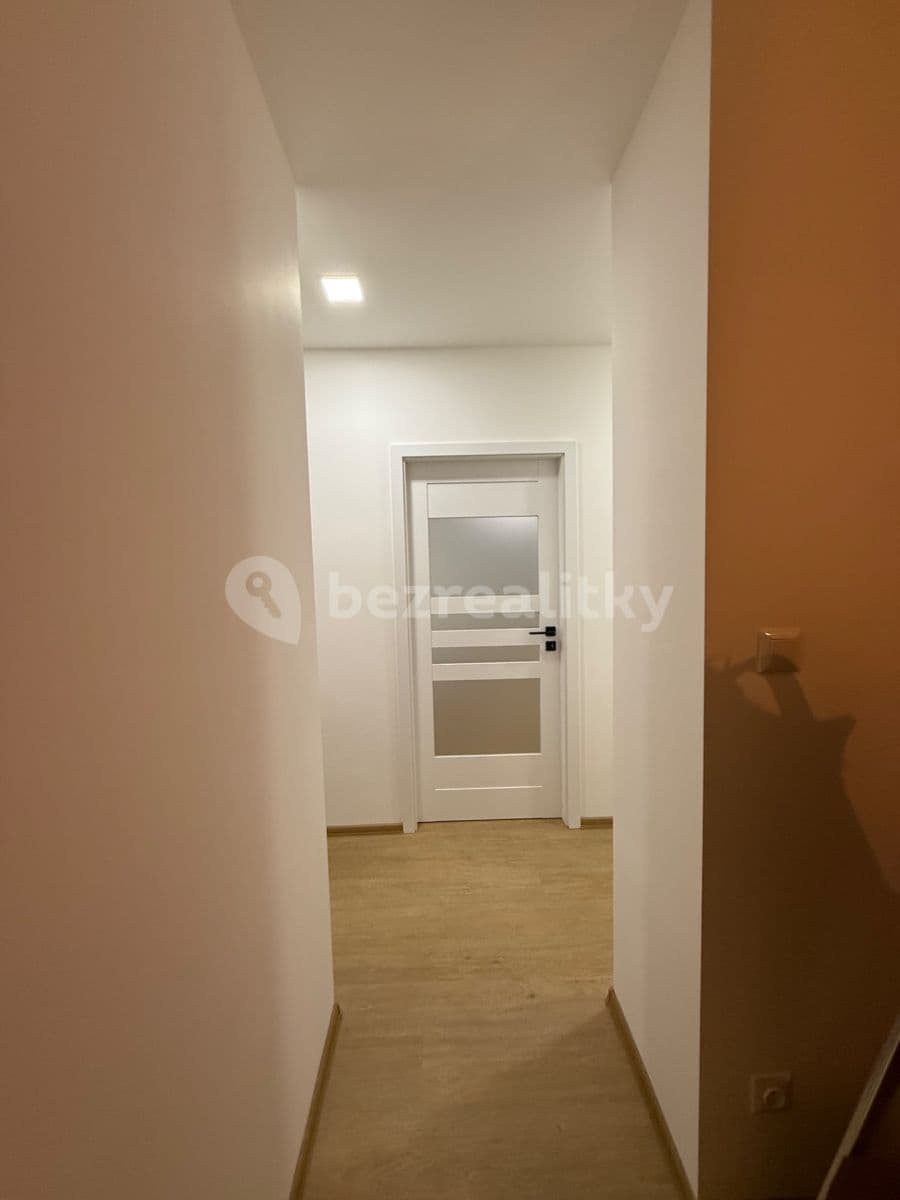 Pronájem bytu 4+kk 90 m², Škroupova, Hradec Králové, Královéhradecký kraj Pronájem bytu 4+kk 90 m², Škroupova, Hradec Králové, Královéhradecký kraj