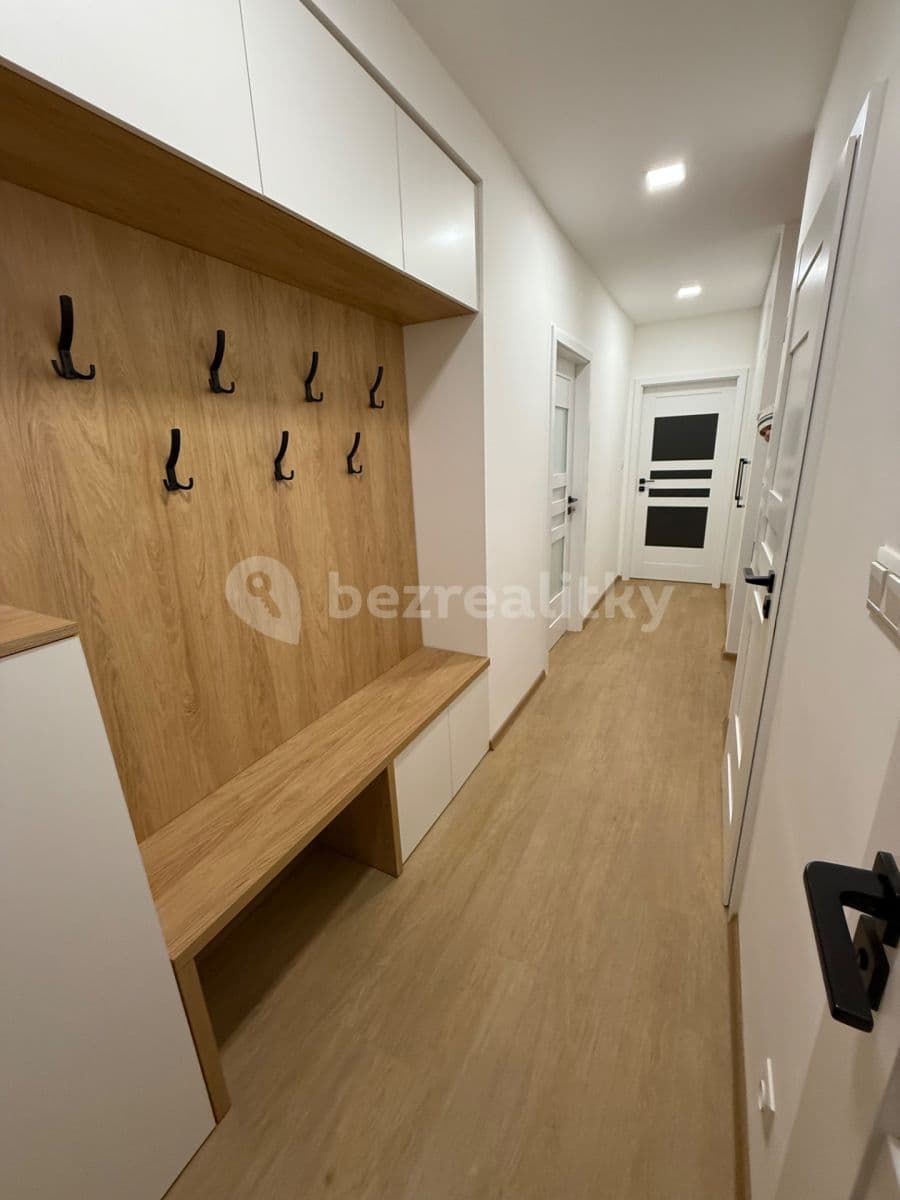 Pronájem bytu 4+kk 90 m², Škroupova, Hradec Králové, Královéhradecký kraj Pronájem bytu 4+kk 90 m², Škroupova, Hradec Králové, Královéhradecký kraj