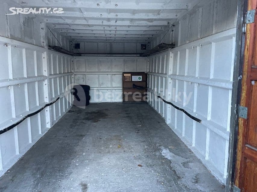 Pronájem garáže 19 m², Boleslavova, Praha, Praha Pronájem garáže 19 m², Boleslavova, Praha, Praha