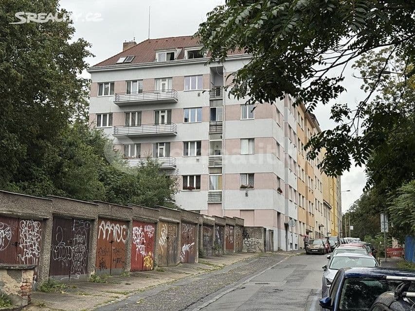 Pronájem garáže 19 m², Boleslavova, Praha, Praha Pronájem garáže 19 m², Boleslavova, Praha, Praha