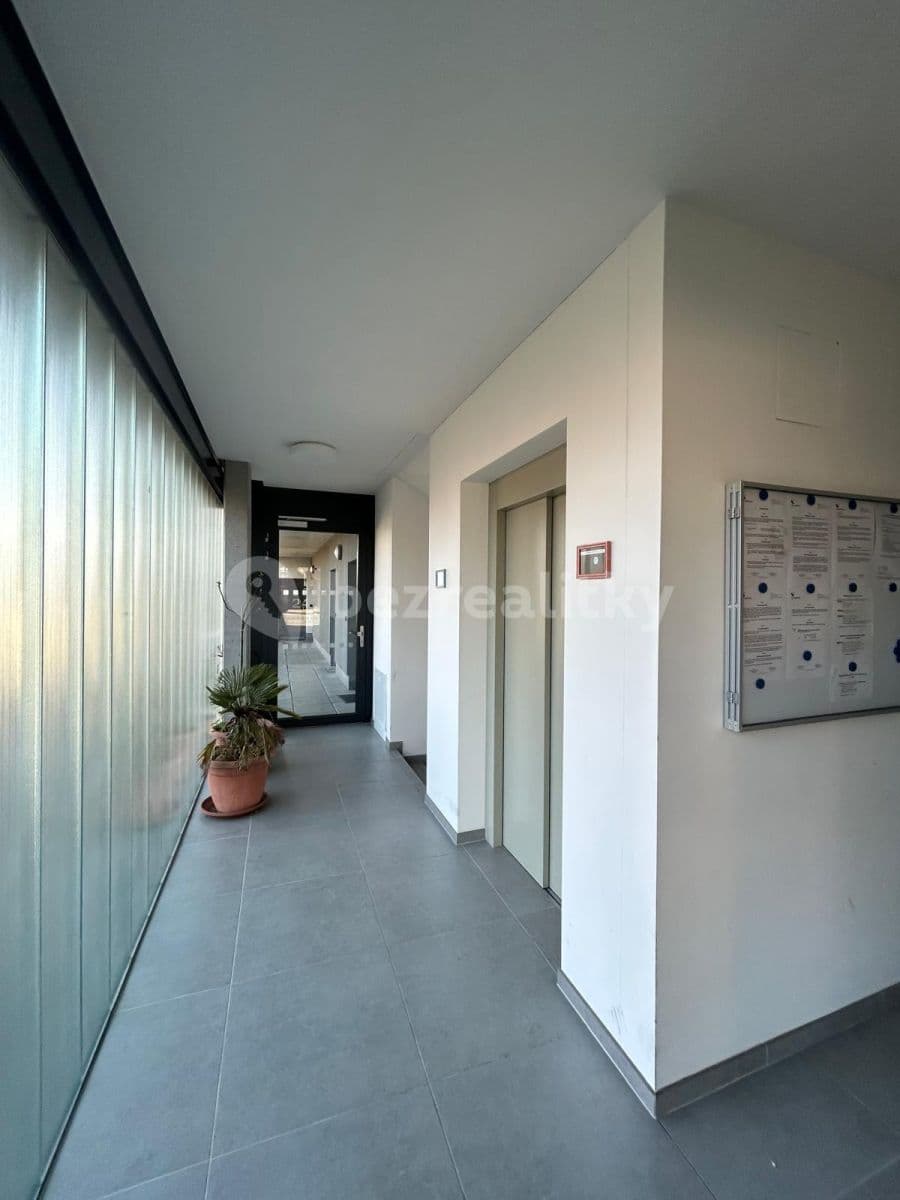 Pronájem bytu 2+kk 51 m², Karlická, Praha, Praha Pronájem bytu 2+kk 51 m², Karlická, Praha, Praha