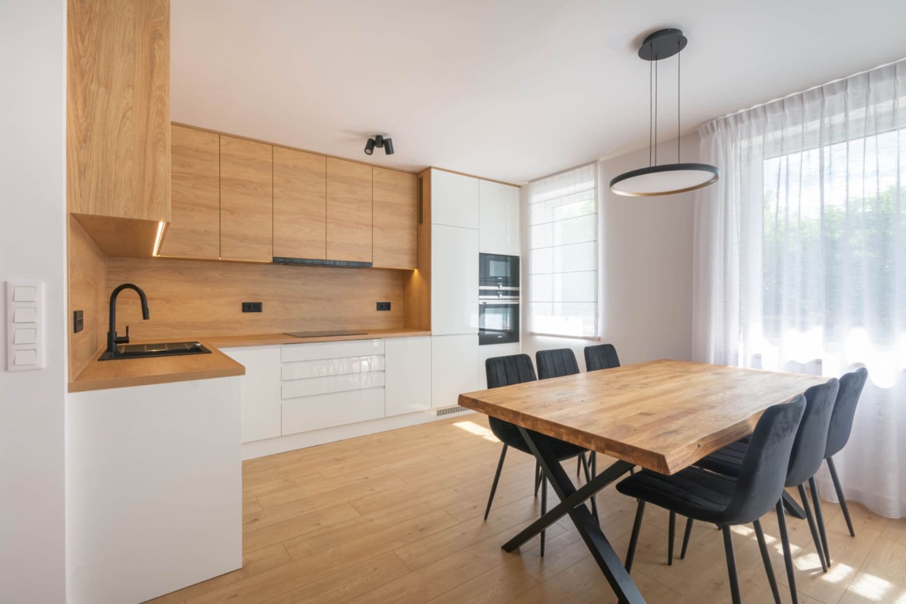 Pronájem bytu 3+kk 85 m², Harrachov, Liberecký kraj Pronájem bytu 3+kk 85 m², Harrachov, Liberecký kraj