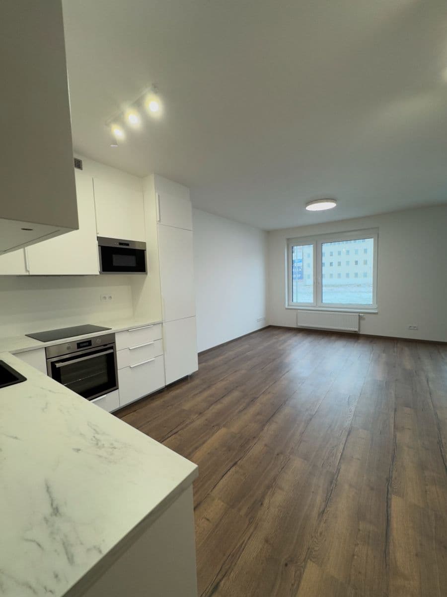 Pronájem bytu 2+kk 54 m², Kolbenova, Praha, Praha Pronájem bytu 2+kk 54 m², Kolbenova, Praha, Praha