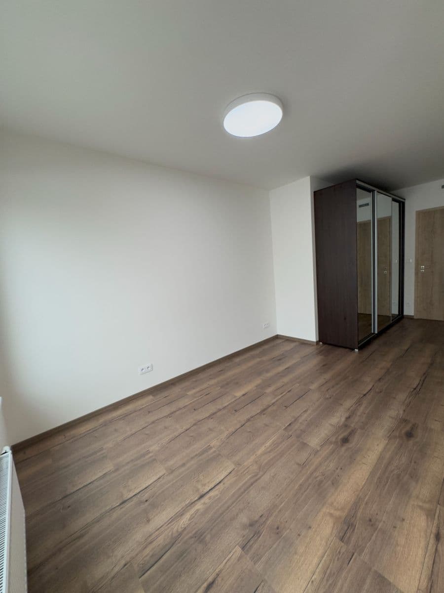 Pronájem bytu 2+kk 54 m², Kolbenova, Praha, Praha Pronájem bytu 2+kk 54 m², Kolbenova, Praha, Praha