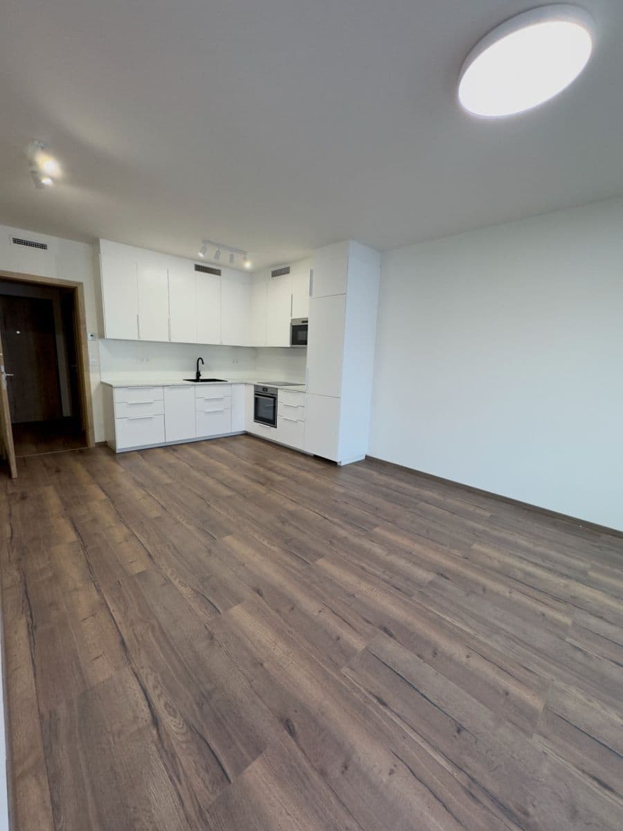 Pronájem bytu 2+kk 54 m², Kolbenova, Praha, Praha Pronájem bytu 2+kk 54 m², Kolbenova, Praha, Praha