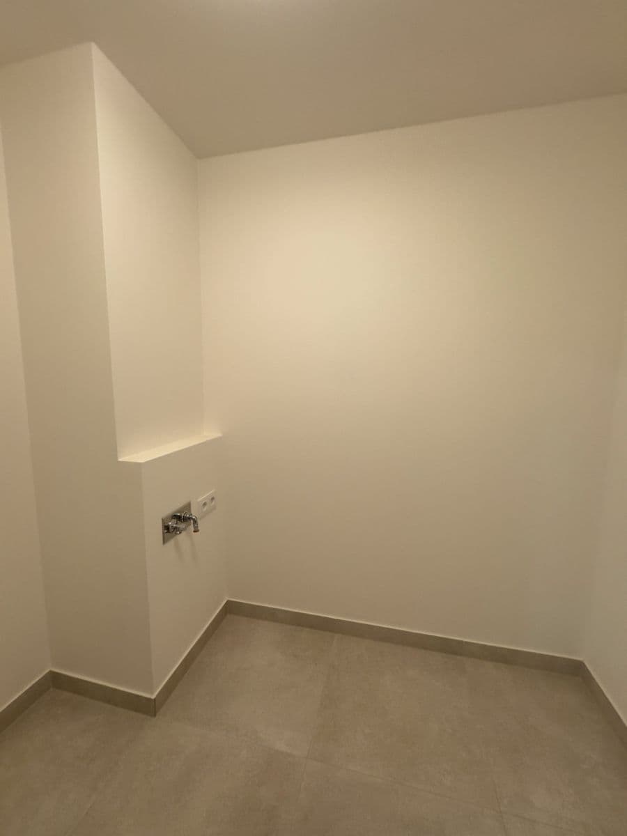 Pronájem bytu 2+kk 54 m², Kolbenova, Praha, Praha Pronájem bytu 2+kk 54 m², Kolbenova, Praha, Praha