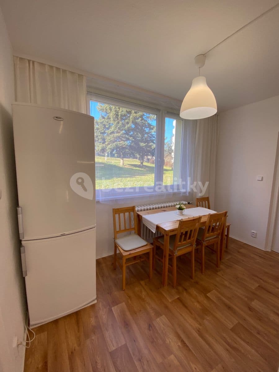 Pronájem bytu 3+1 74 m², Pod Soudním vrchem, Znojmo, Jihomoravský kraj Pronájem bytu 3+1 74 m², Pod Soudním vrchem, Znojmo, Jihomoravský kraj