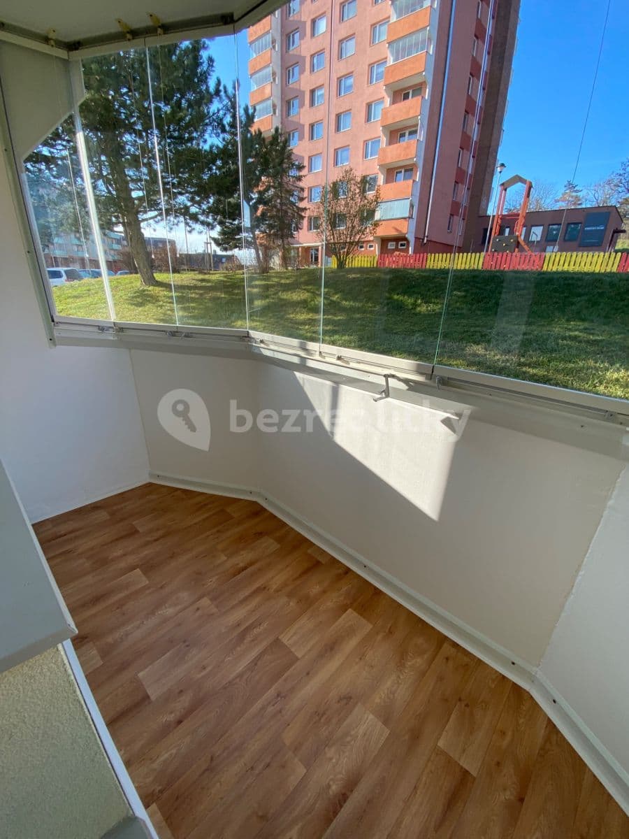 Pronájem bytu 3+1 74 m², Pod Soudním vrchem, Znojmo, Jihomoravský kraj Pronájem bytu 3+1 74 m², Pod Soudním vrchem, Znojmo, Jihomoravský kraj