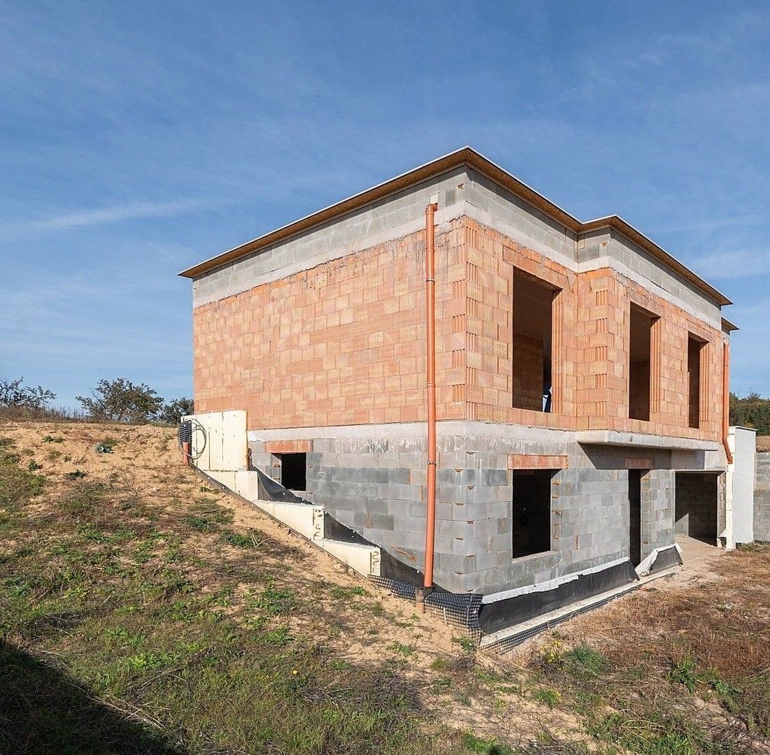 Prodej domu 231 m², pozemek 745 m², Jinačovice, Jihomoravský kraj Prodej domu 231 m², pozemek 745 m², Jinačovice, Jihomoravský kraj