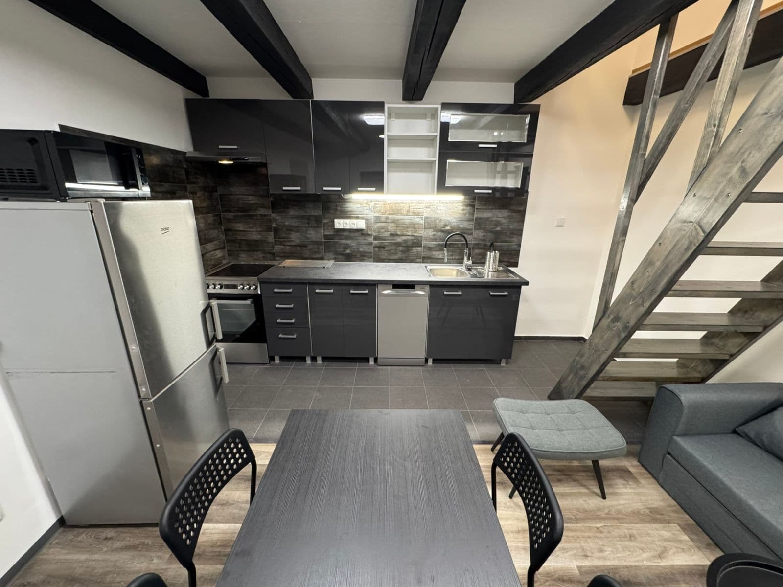 Pronájem bytu 3+kk 70 m², Hlubočepská, Praha, Praha Pronájem bytu 3+kk 70 m², Hlubočepská, Praha, Praha