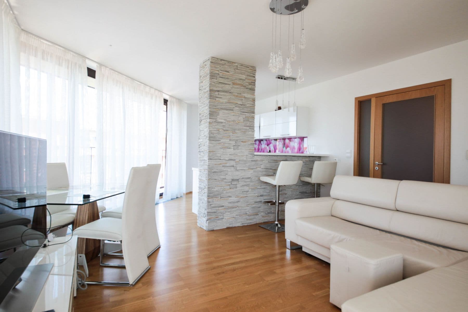 Pronájem bytu 100 m², Ke Kapslovně, Praha, Praha Pronájem bytu 100 m², Ke Kapslovně, Praha, Praha