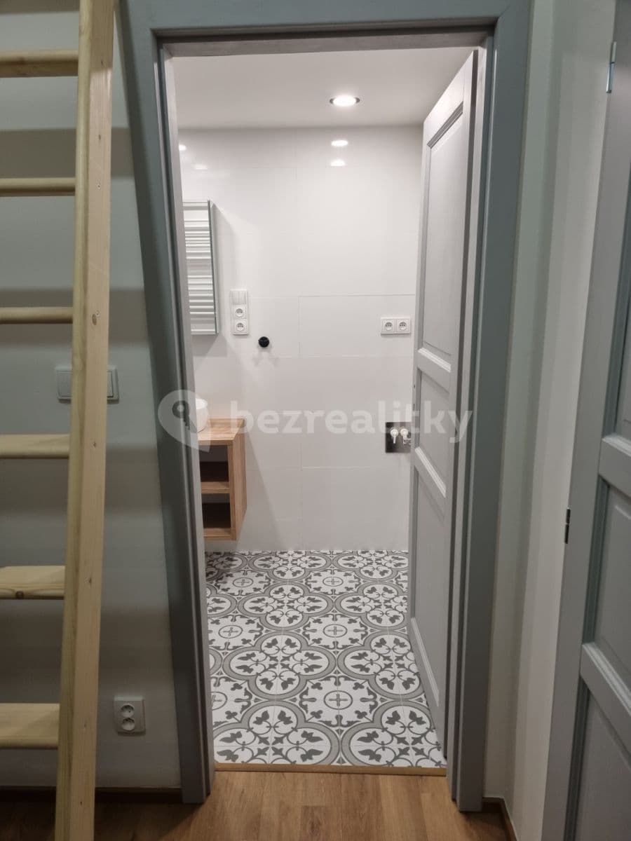 Pronájem bytu 1+1 30 m², Praha, Praha Pronájem bytu 1+1 30 m², Praha, Praha
