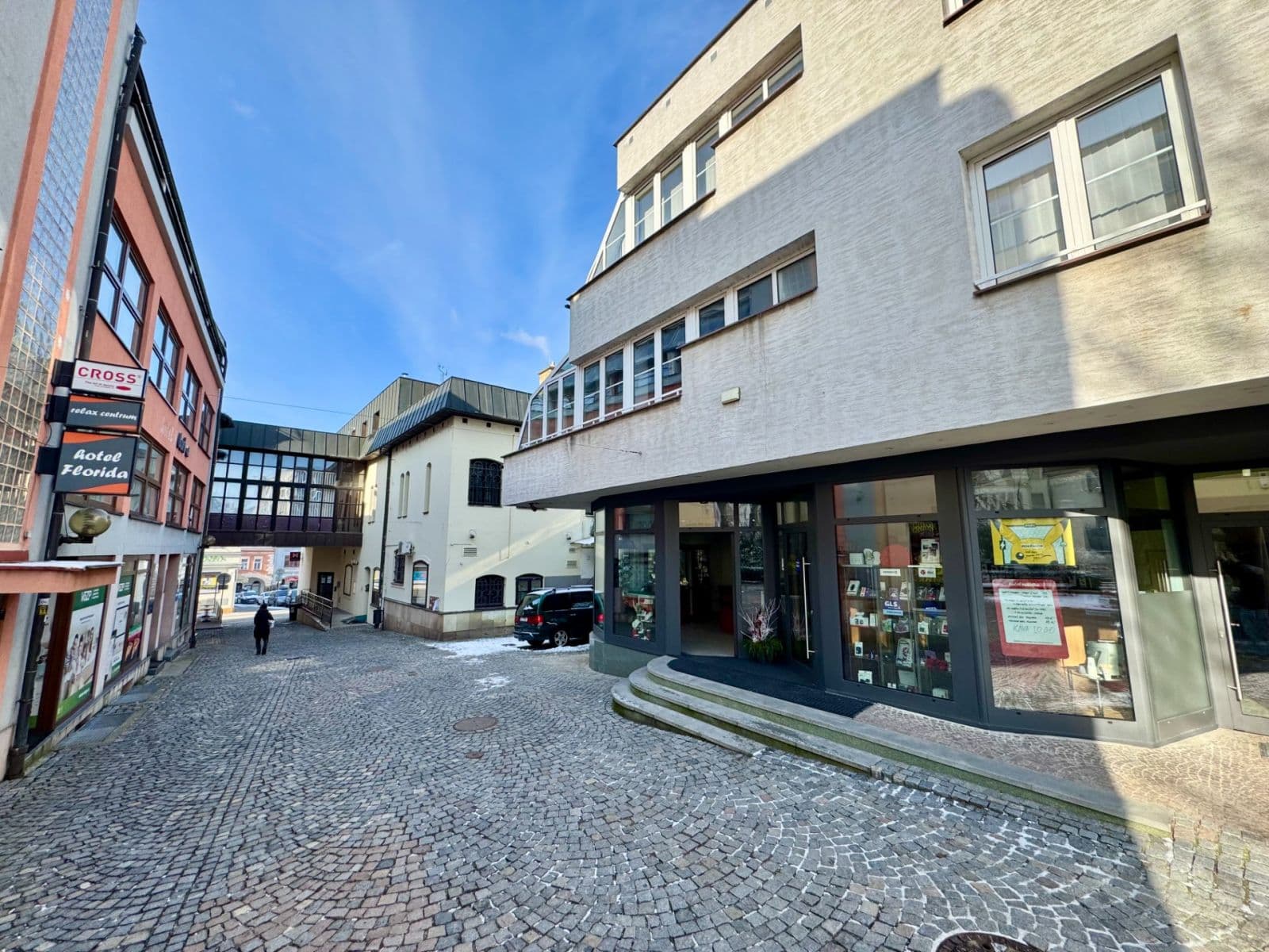 Pronájem nebytového prostoru 23 m², 17. listopadu, Ústí nad Orlicí, Pardubický kraj Pronájem nebytového prostoru 23 m², 17. listopadu, Ústí nad Orlicí, Pardubický kraj