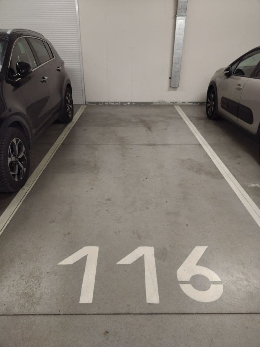 Pronájem garáže 17 m², Praha, Praha Pronájem garáže 17 m², Praha, Praha