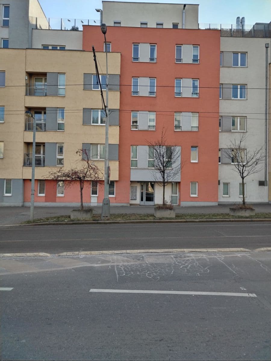 Pronájem garáže 17 m², Praha, Praha Pronájem garáže 17 m², Praha, Praha