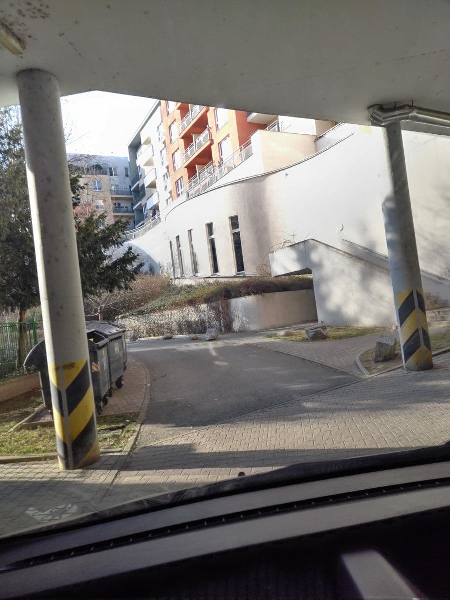 Pronájem garáže 17 m², Praha, Praha Pronájem garáže 17 m², Praha, Praha