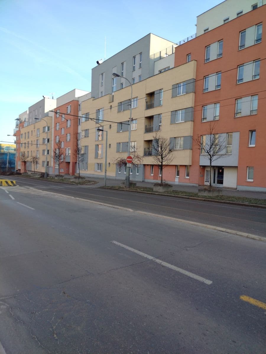 Pronájem garáže 17 m², Praha, Praha Pronájem garáže 17 m², Praha, Praha