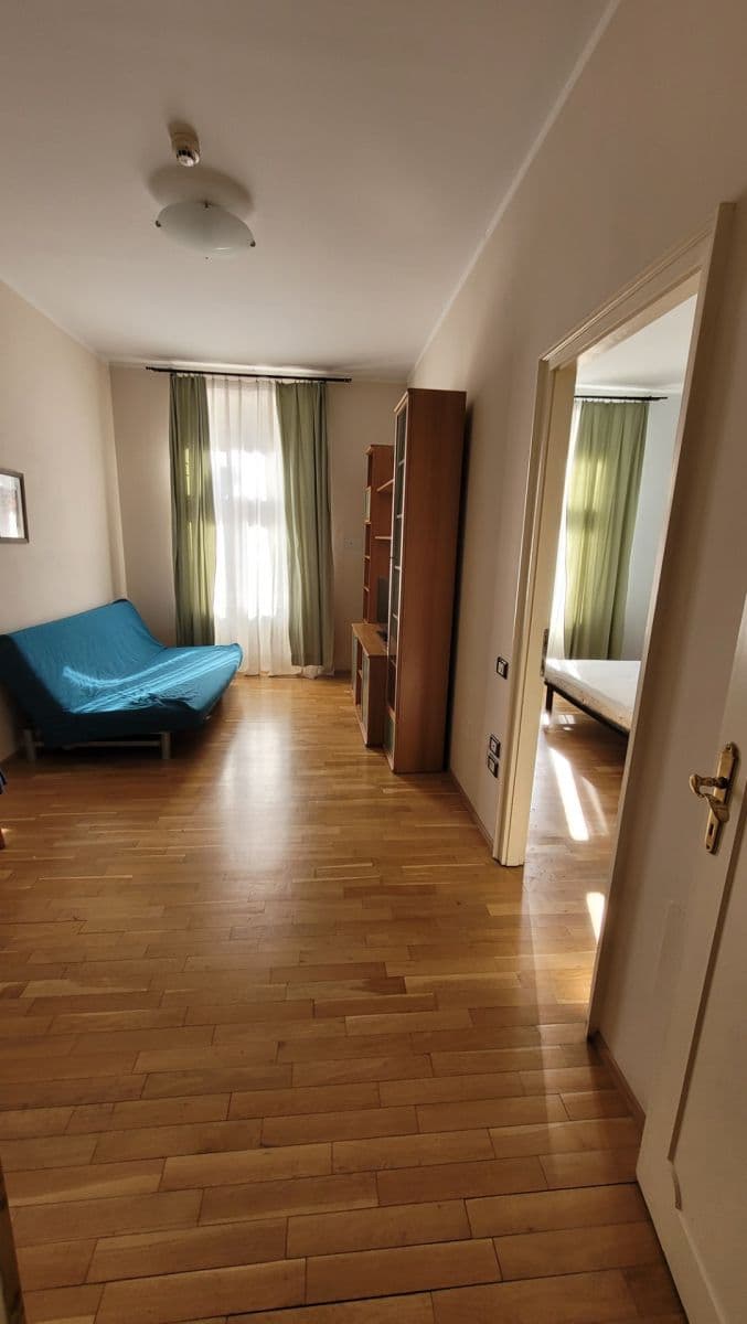 Pronájem bytu 2+1 47 m², Duškova, Praha, Praha Pronájem bytu 2+1 47 m², Duškova, Praha, Praha