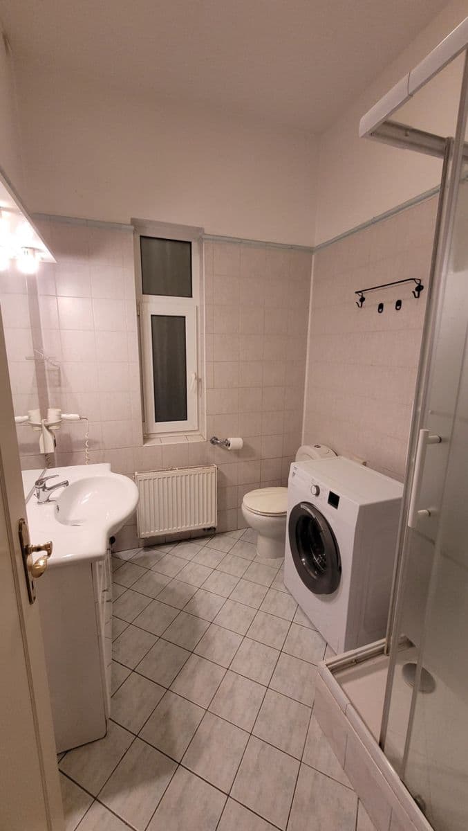 Pronájem bytu 2+1 47 m², Duškova, Praha, Praha Pronájem bytu 2+1 47 m², Duškova, Praha, Praha